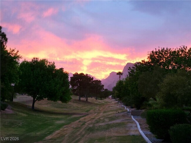 Building Photo - 10105 Hunter Springs Dr