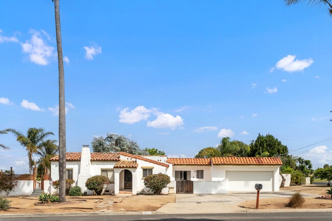 Primary Photo - 1730 California St