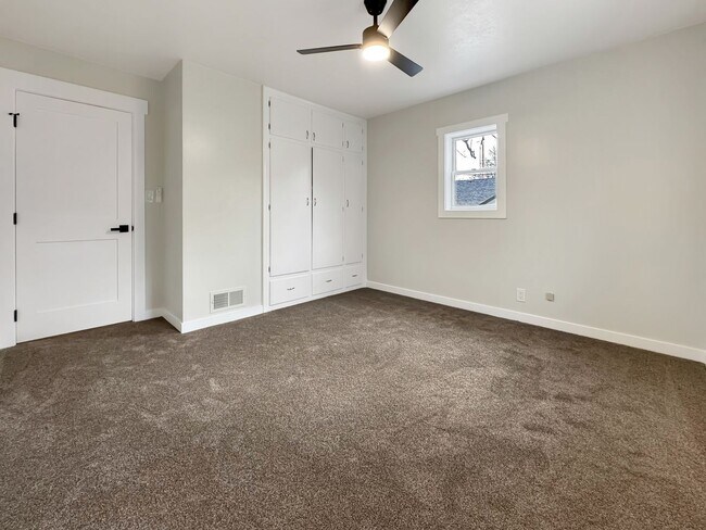 Building Photo - Updated Boise North End Home with Private Balcony, Garage & Easy Access to Trails and Dining