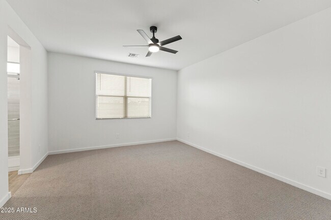 Building Photo - 15849 W Gray Fox Trl