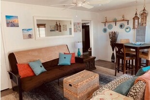 Building Photo - 280 Sunset Dr