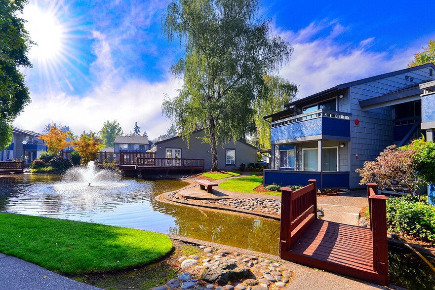 Building Photo - The Lakes at Fife