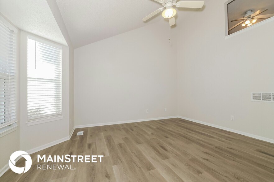 Building Photo - 11416 N Wyandotte St