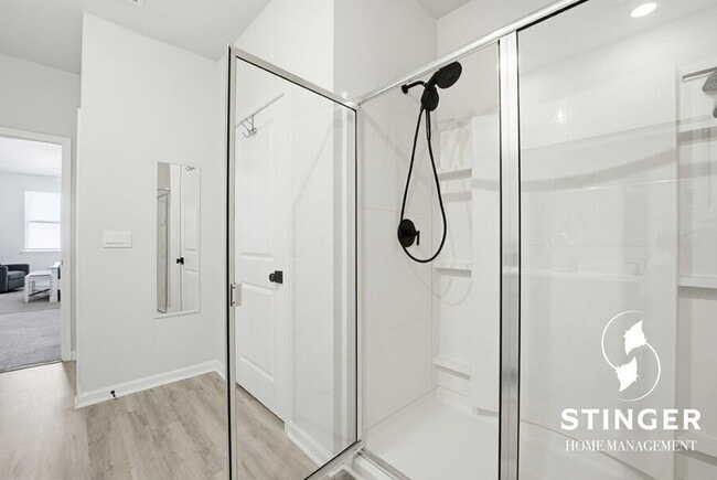 Building Photo - 334 Sanctuary Dr