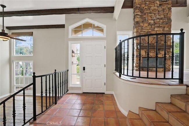 Building Photo - 6031 Shadowbrook Cir