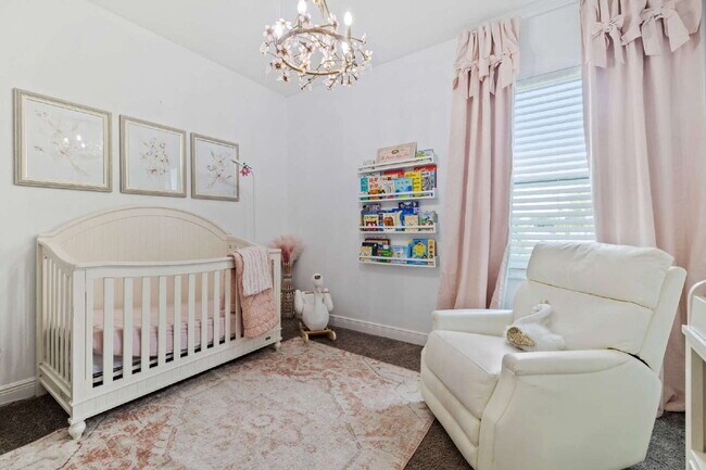 Building Photo - "Devonshire Model 5-Bedroom Retreat with 3...