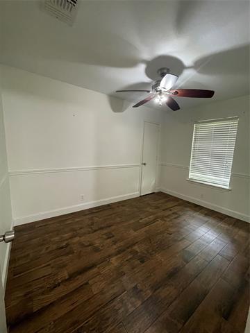 Building Photo - 214 Glory Ave