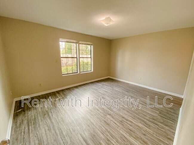 Building Photo - 1445 Willow Bend Way