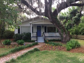 Building Photo - Coming Soon: Two Bedroom Cottage Near Isle...