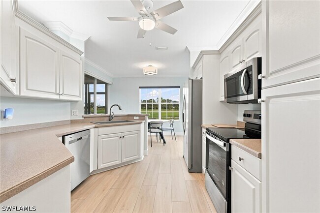 Building Photo - 5877 3 Iron Dr
