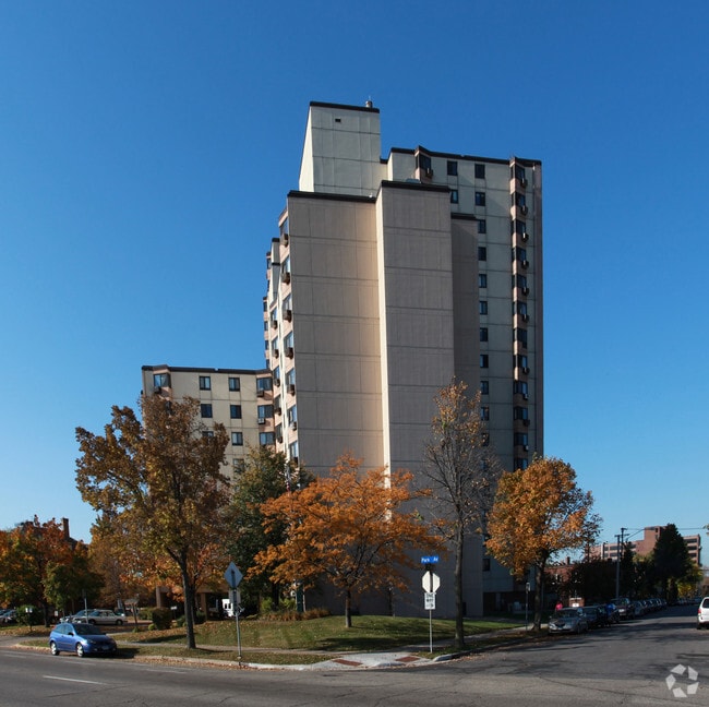 Building Photo - Park Apartments