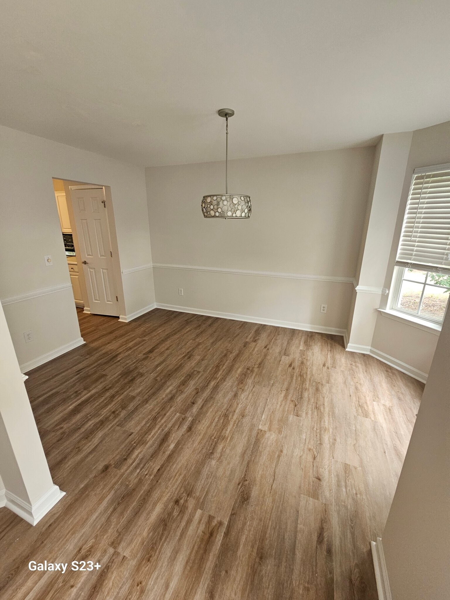 Building Photo - 304 Oak Cove Dr