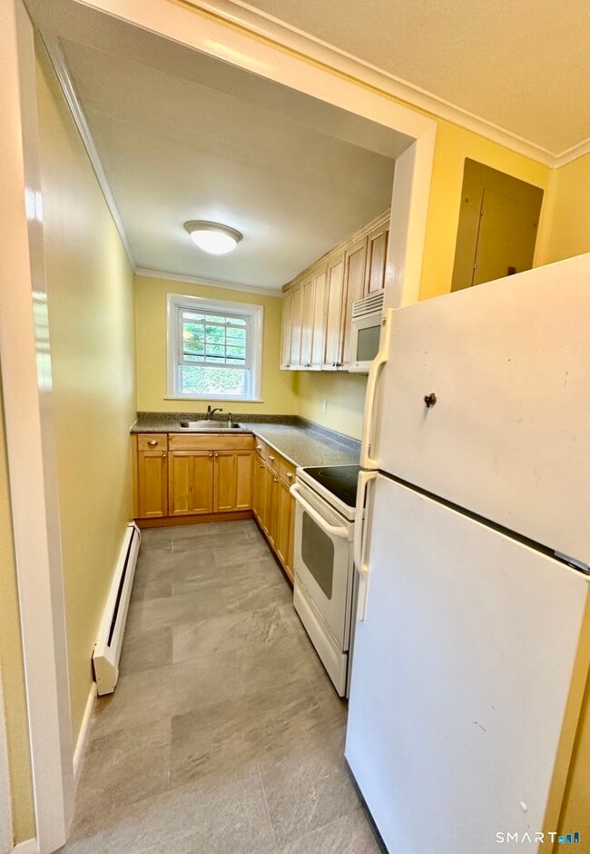 Building Photo - 15 Prospect St