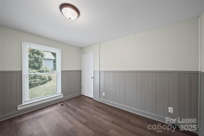 Building Photo - 202 Horne Rd