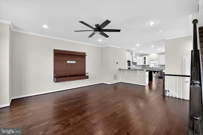 Building Photo - 7049 Banbury Dr