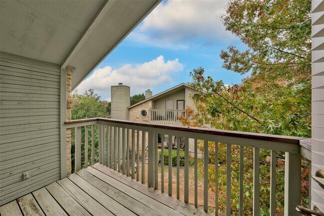 Building Photo - 4404 Travis Country Cir