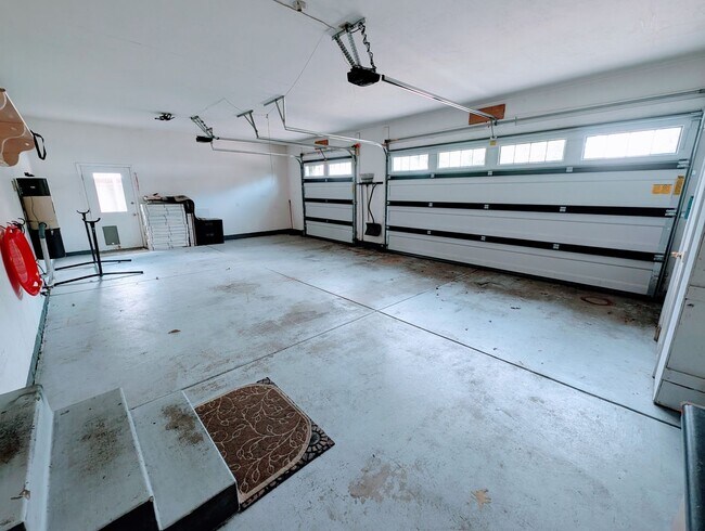 Building Photo - 1504 Spring Ln