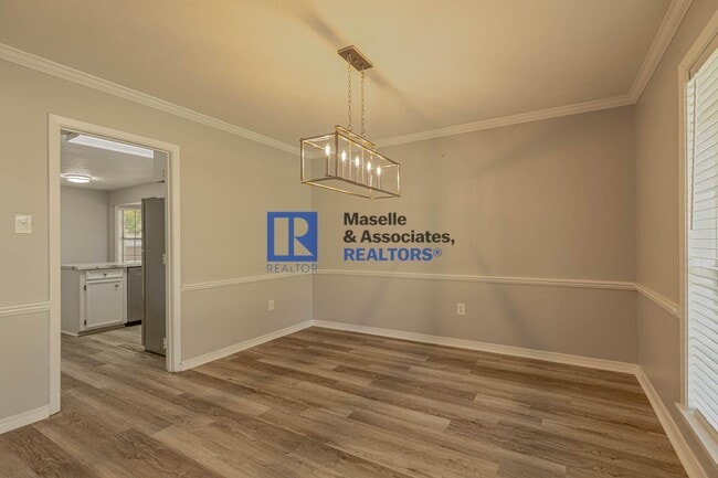 Building Photo - Charming 4-Bed, 2.5-Bath Home in the Heart...