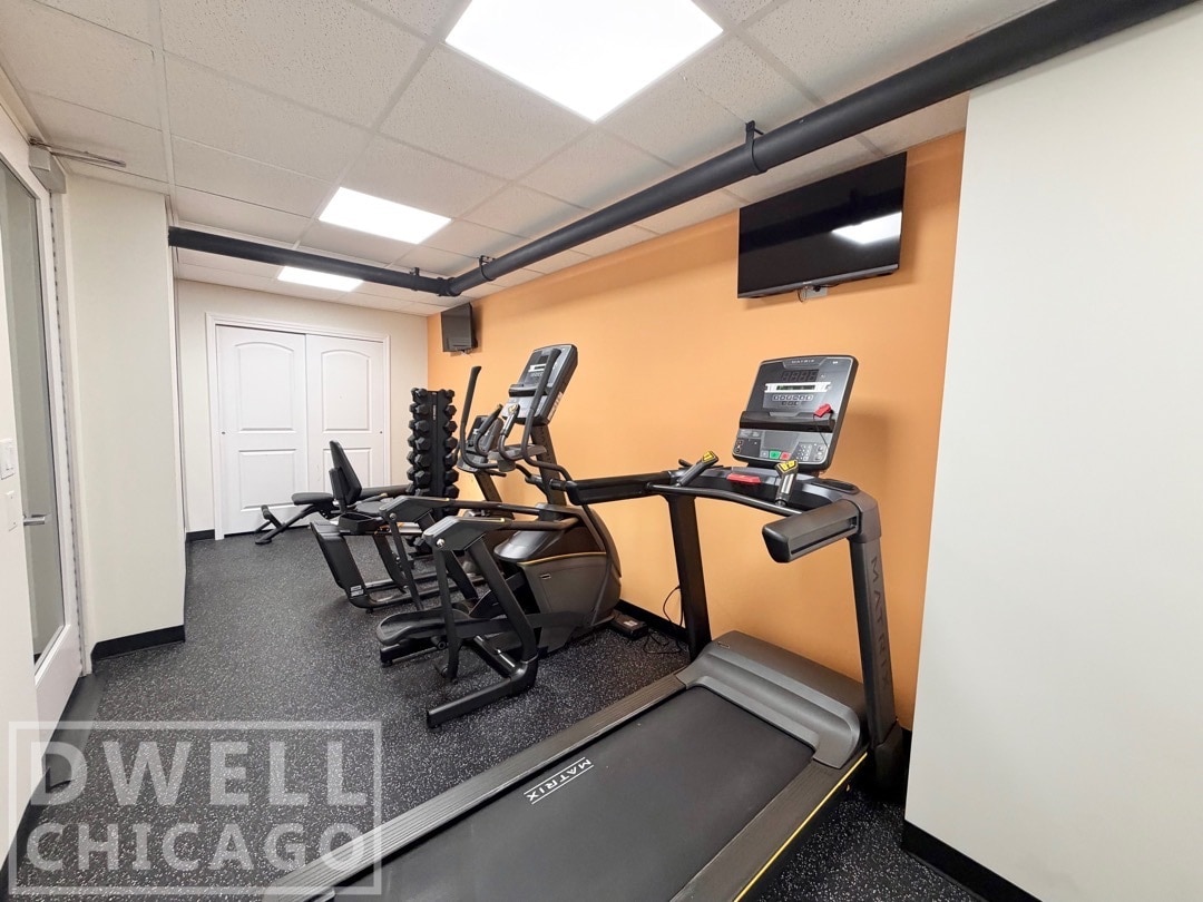 Building Photo - 233 E Erie St