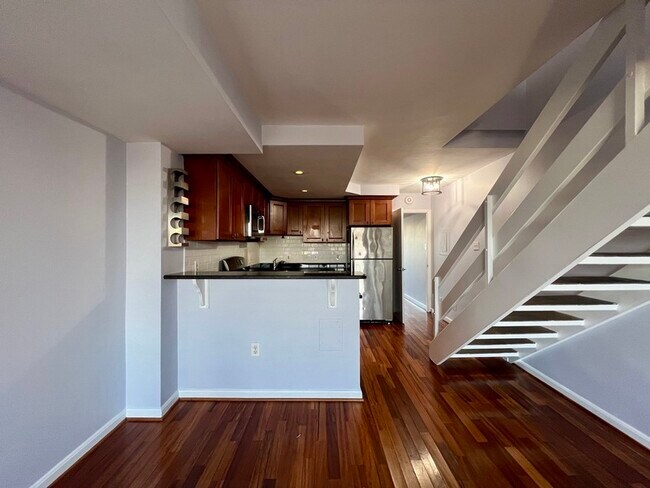 Building Photo - 1245 13th St NW