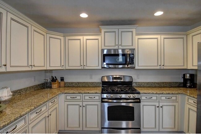 Building Photo - 1228 Habitat Ln