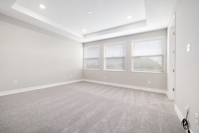 Building Photo - Estancia gated community 4-Bed Oasis with ...