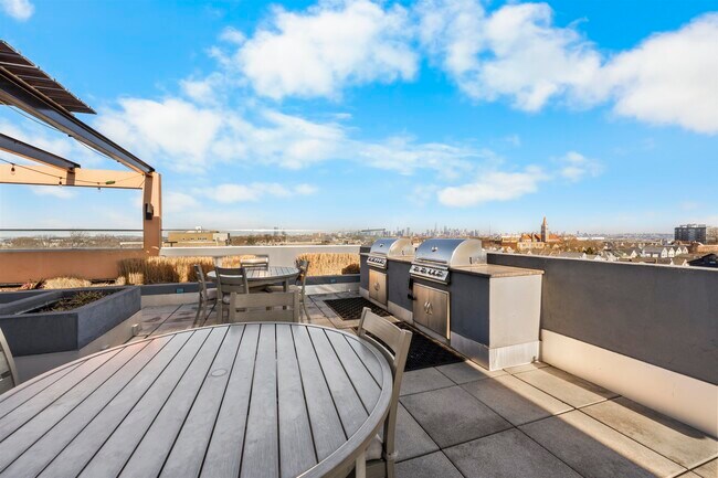 Building Photo - 1040 John F. Kennedy Blvd