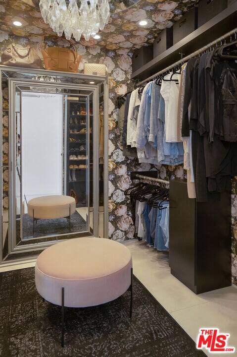 Building Photo - 1368 Beckwith Ave