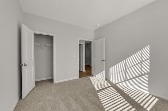 Building Photo - 1280 Jordan Brook Dr