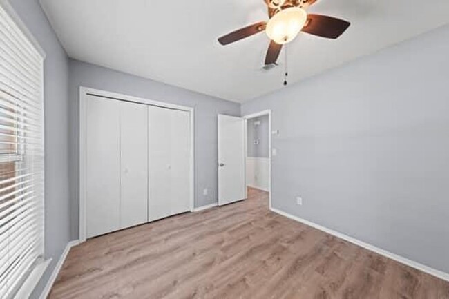 Building Photo - Beautiful Niceville Home!