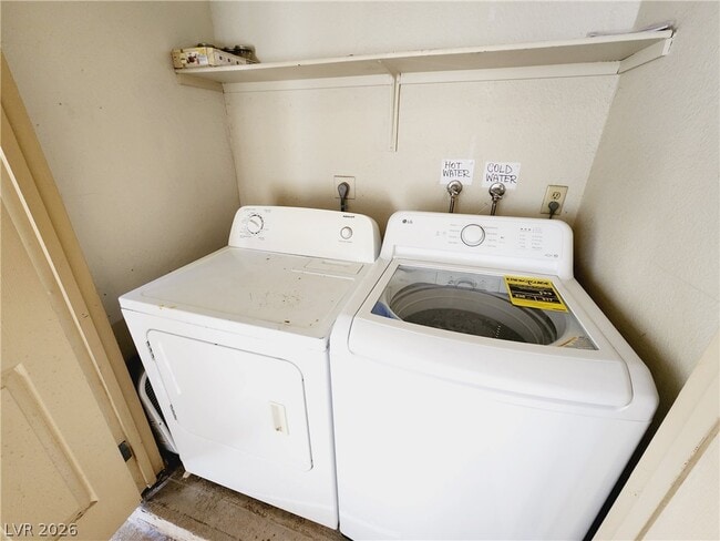 Building Photo - 5405 Indian River Dr