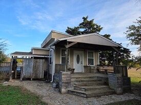 Building Photo - 4124 Limestone Rd