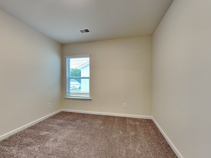 Building Photo - 129 Boat Clb Ln