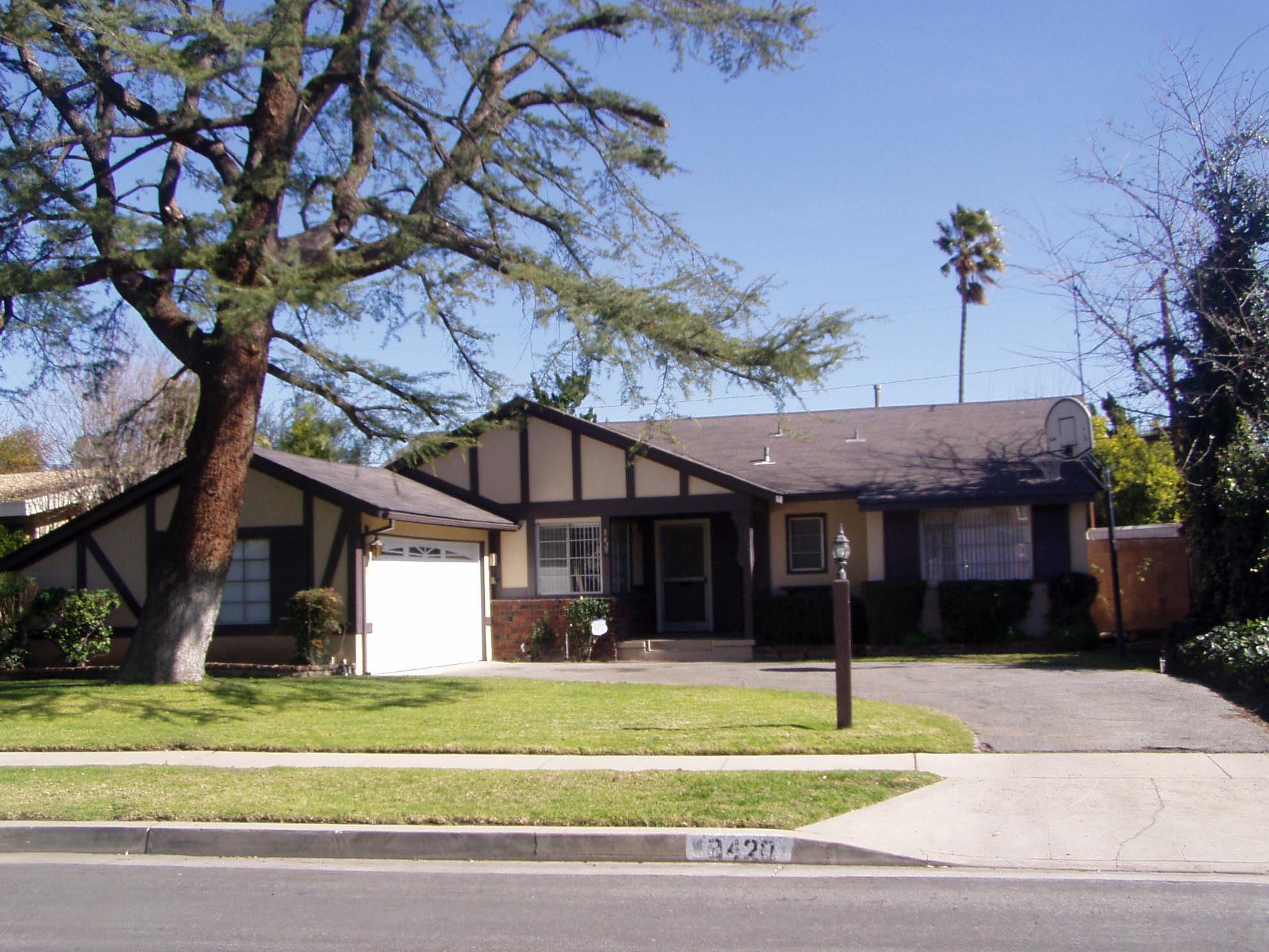 Building Photo - 8420 Casaba Ave