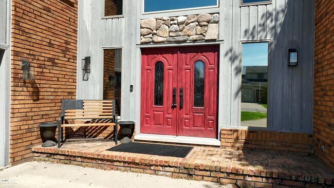 Building Photo - 7354 Flamingo St