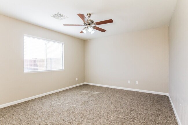 Building Photo - 25675 W Satellite Ln