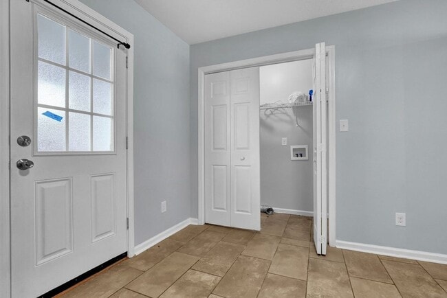 Building Photo - 1402 Old Folkstone Rd., Unit 2