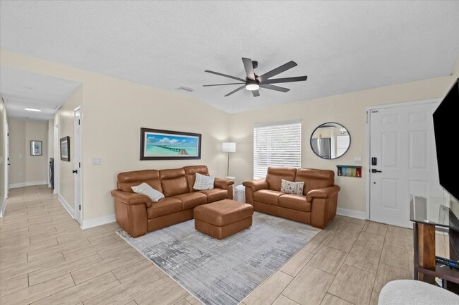 Building Photo - 7318 S Kissimmee St