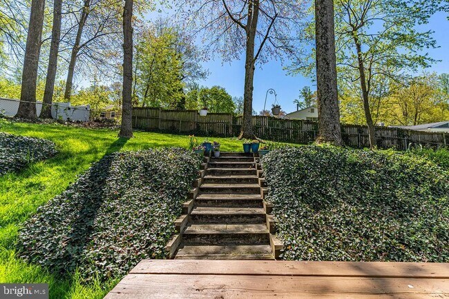 Building Photo - 8317 Harland Dr