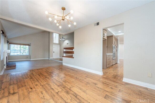 Building Photo - 6 Elderberry