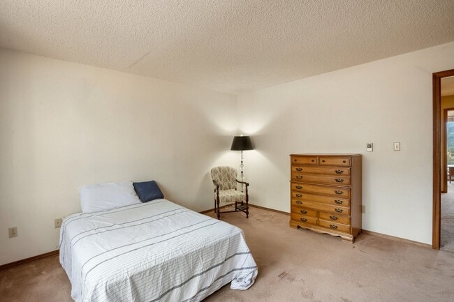 Building Photo - Beautiful Unit on Greenway for rent!