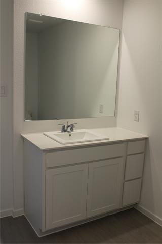 Building Photo - 2100 Neyland Dr