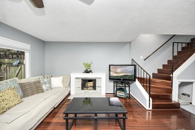 Building Photo - 18122 Kings Row