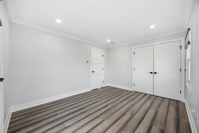 Building Photo - 2-45 Arleigh Rd