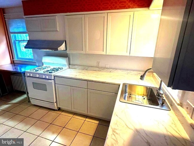 Building Photo - 4608 W Virginia Ave