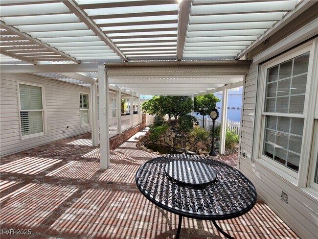 Building Photo - 5110 N Valadez St