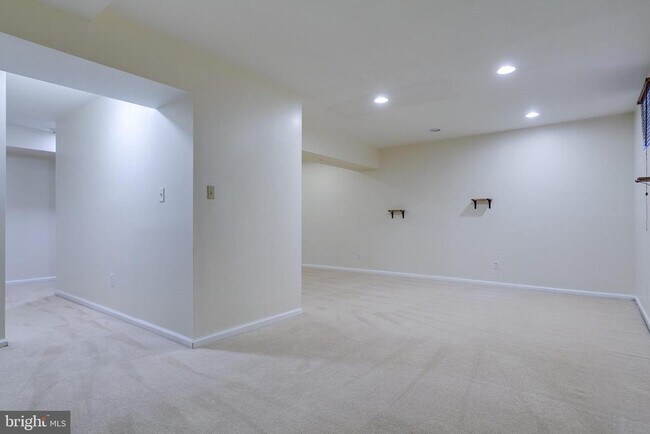 Building Photo - 7107 Dudrow Ct