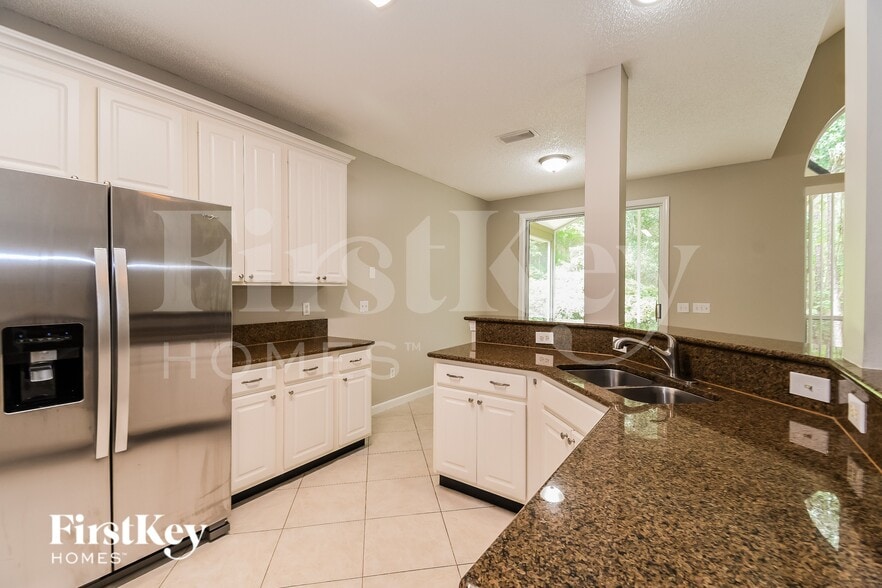 Building Photo - 2132 Pebble Creek Ln
