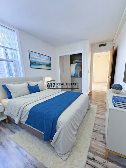 Building Photo - 1131 Commonwealth Ave