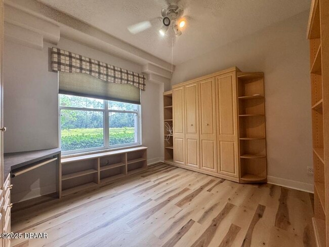 Building Photo - 440 Sea Duck Dr